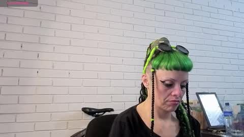 freyaa_sorceress online show from 10-16-25, 02:23