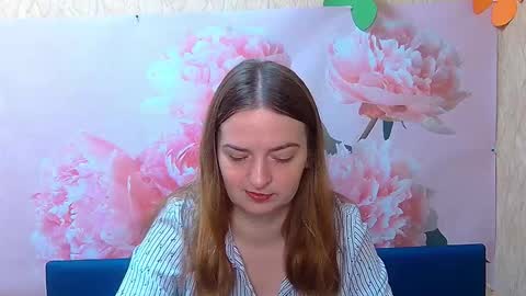 FreyaDak online show from 09-14-25, 05:06