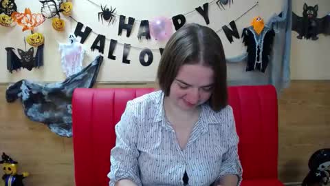 FreyaDak online show from 10-26-25, 06:08