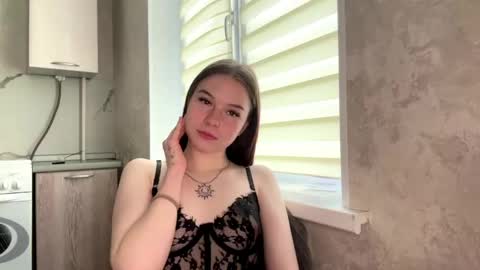 Snapshot of freyagray chatting on 06-02-26, 01:02 freyagray online show from 06-02-26, 01:02