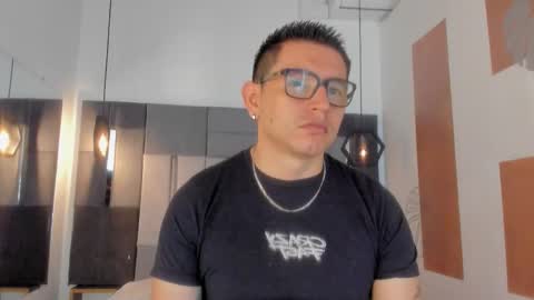  ALIS AND ALEX  online show from 11-19-25, 01:00