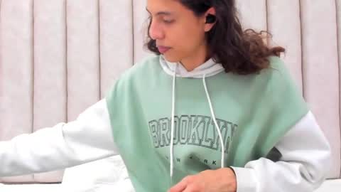 FreyaMoller  online show from 04-04-26, 07:11