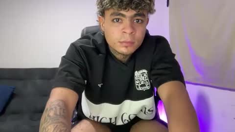 freyva_ online show from 02-23-26, 08:55