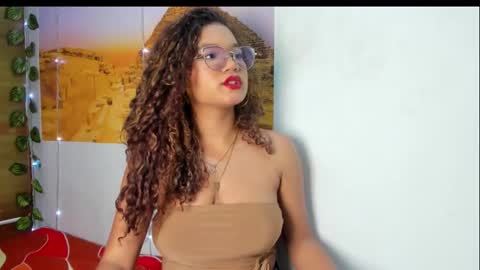 Frezzita online show from 10-30-25, 07:14