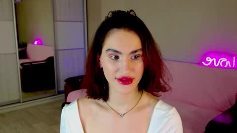 Frida online show from 01-26-25, 07:20