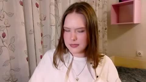 Polly online show from 04-11-26, 06:01