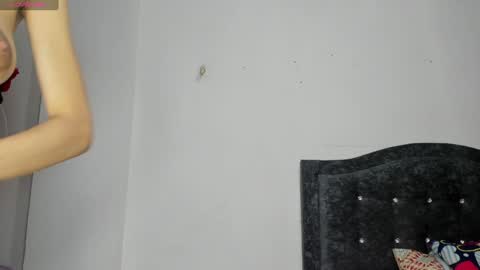 Snapshot of fridasr_3 chatting on 12-17-24, 03:17 Frida online show from 12-17-24, 03:17