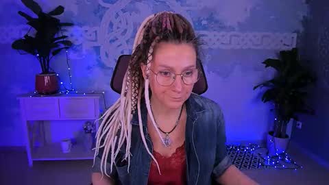 Frida Tander online show from 03-08-26, 05:00