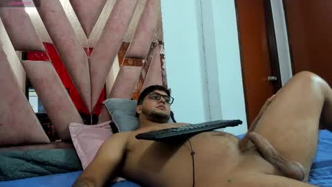 Carolina and Robert online show from 02-08-26, 04:38