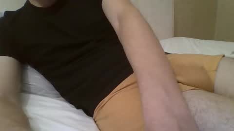 Snapshot of friendly_frank_18 chatting on 10-20-25, 09:26 friendly_frank_18 online show from 10-20-25, 09:26