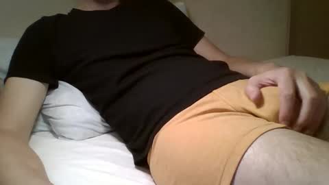 Snapshot of friendly_frank_18 chatting on 10-31-25, 01:06 friendly_frank_18 online show from 10-31-25, 01:06