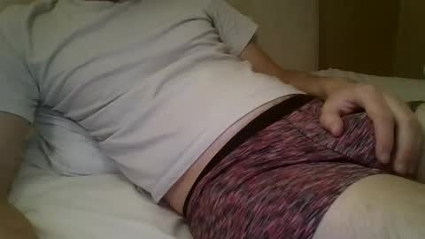 Snapshot of friendly_frank_18 chatting on 11-07-25, 12:43 friendly_frank_18 online show from 11-07-25, 12:43