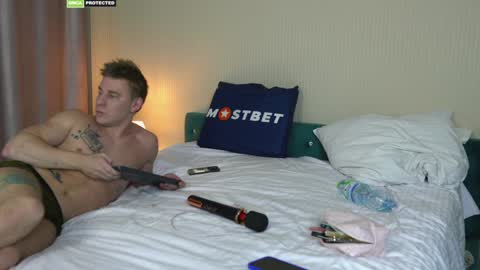 Snapshot of friendsurdreams chatting on 12-07-24, 05:09 friendsurdreams online show from 12-07-24, 05:09