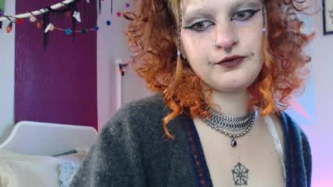 cherry online show from 11-04-25, 05:23