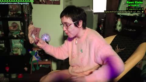   Jaywise Frogfoot  online show from 03-25-26, 08:15