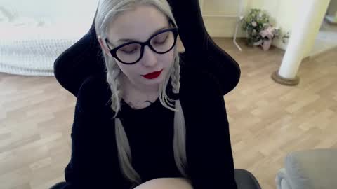 Lilith online show from 03-11-25, 11:33