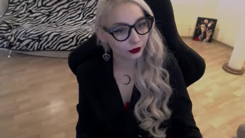 Lilith online show from 09-17-25, 11:34