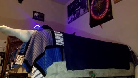 Snapshot of fromthabac chatting on 05-06-26, 02:08 fromthabac online show from 05-06-26, 02:08