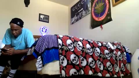 Snapshot of fromthabac chatting on 05-20-26, 06:36 fromthabac online show from 05-20-26, 06:36