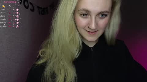 Snapshot of frosty_blueberries4 chatting on 12-13-24, 11:55 ANA online show from 12-13-24, 11:55