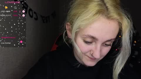 Snapshot of frosty_blueberries4 chatting on 01-06-25, 10:57 ANA online show from 01-06-25, 10:57
