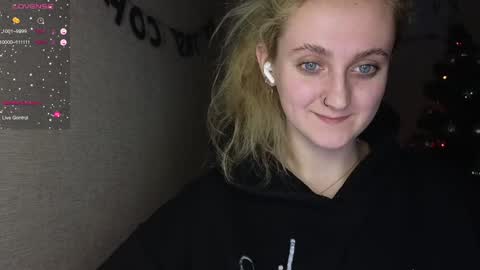 Snapshot of frosty_blueberries4 chatting on 01-17-25, 10:56 ANA online show from 01-17-25, 10:56