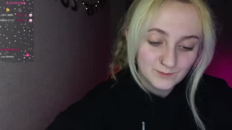 Snapshot of frosty_blueberries4 chatting on 01-18-25, 11:33 ANA online show from 01-18-25, 11:33