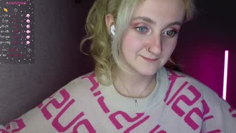 Snapshot of frosty_blueberries4 chatting on 01-20-25, 12:25 ANA online show from 01-20-25, 12:25