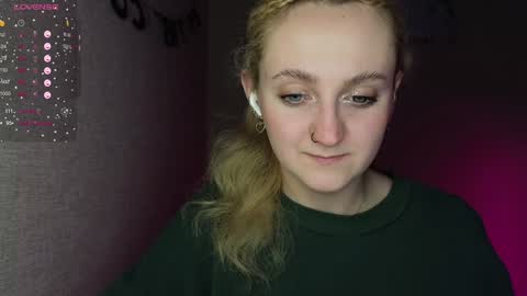 Snapshot of frosty_blueberries4 chatting on 01-24-25, 03:43 ANA online show from 01-24-25, 03:43