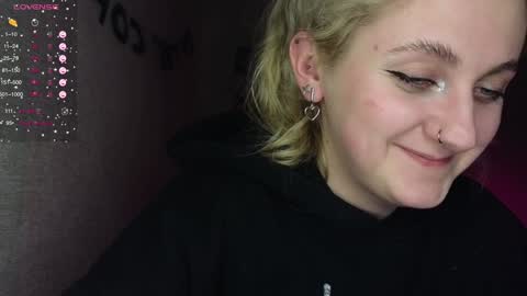 Snapshot of frosty_blueberries4 chatting on 01-24-25, 10:51 ANA online show from 01-24-25, 10:51