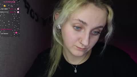 Snapshot of frosty_blueberries4 chatting on 02-12-25, 10:15 ANA online show from 02-12-25, 10:15