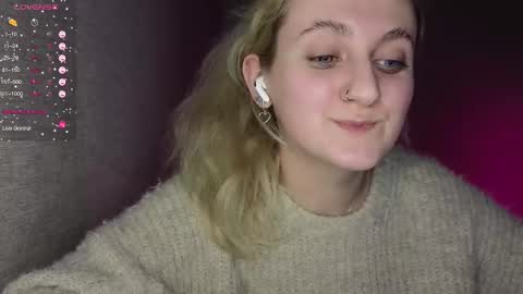 Snapshot of frosty_blueberries4 chatting on 02-15-25, 08:22 ANA online show from 02-15-25, 08:22