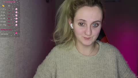 Snapshot of frosty_blueberries4 chatting on 02-16-25, 07:49 ANA online show from 02-16-25, 07:49