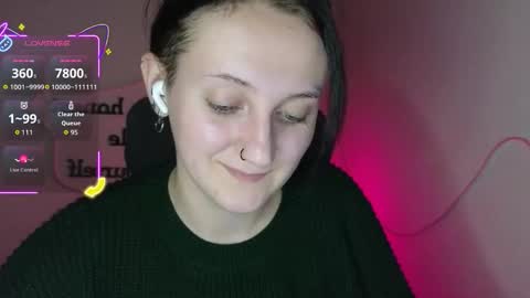 Snapshot of frosty_blueberries4 chatting on 09-28-25, 10:37 ANA online show from 09-28-25, 10:37