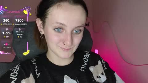 Snapshot of frosty_blueberries4 chatting on 10-16-25, 12:06 ANA online show from 10-16-25, 12:06
