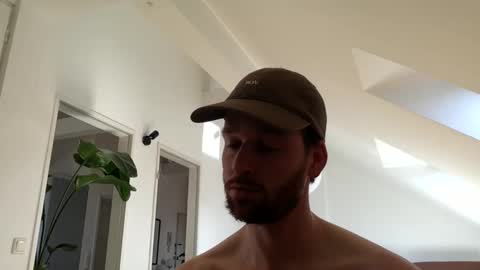 frozenyoga online show from 04-26-26, 11:41