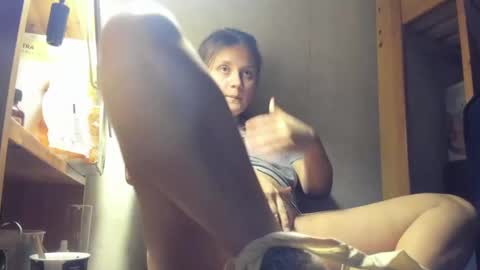 Snapshot of frumcake chatting on 02-04-25, 02:49 FrumCake online show from 02-04-25, 02:49