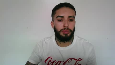 Snapshot of ftmen chatting on 01-09-25, 03:44 Jestevan online show from 01-09-25, 03:44