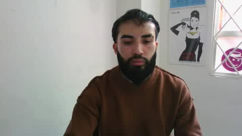 Snapshot of ftmen chatting on 05-12-26, 01:30 Jestevan online show from 05-12-26, 01:30