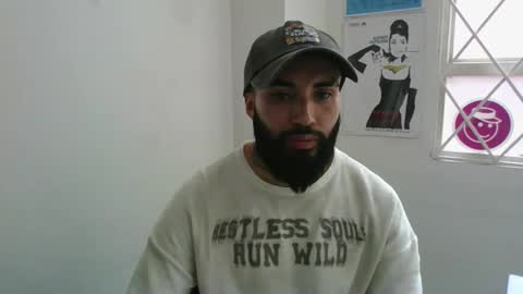 Snapshot of ftmen chatting on 05-14-26, 02:24 Jestevan online show from 05-14-26, 02:24