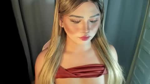 Snapshot of fuckdoll_rain chatting on 05-01-26, 11:42 R A I N M O R A L E S G M A I L . C O M online show from 05-01-26, 11:42