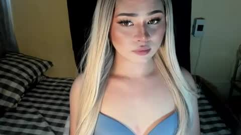 Snapshot of fuckdoll_rain chatting on 08-04-26, 11:24 R A I N M O R A L E S G M A I L . C O M online show from 08-04-26, 11:24