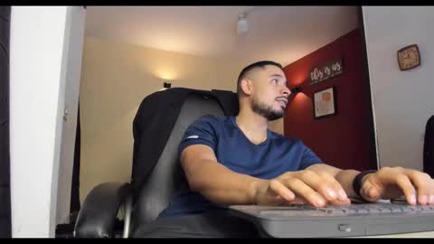 Snapshot of fuckerwate chatting on 11-25-25, 10:43 SERGIO THE SEX LAWYER online show from 11-25-25, 10:43