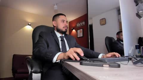 SERGIO THE SEX LAWYER online show from 04-02-26, 03:59