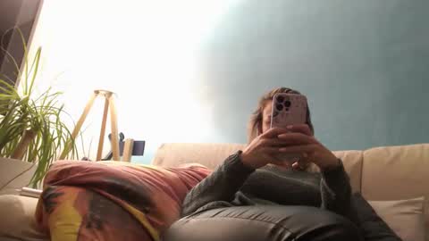 La online show from 11-12-25, 08:30