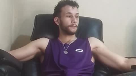 Snapshot of fuckingmulletdaddy chatting on 11-25-25, 11:43 Phill online show from 11-25-25, 11:43