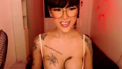 Snapshot of fuckingprincessanna chatting on 06-14-26, 01:24 Princess Anna online show from 06-14-26, 01:24