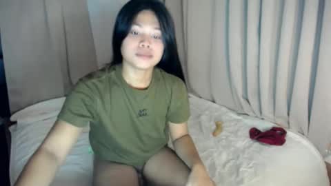 Snapshot of fuckme4everx chatting on 05-15-26, 04:52 Bunny online show from 05-15-26, 04:52