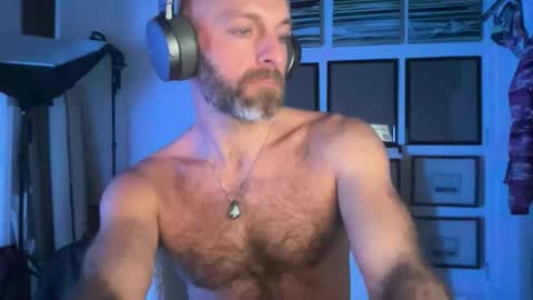 FuhZee online show from 11-18-25, 11:37