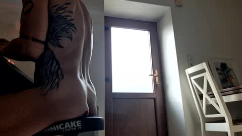 Snapshot of fullartofsex chatting on 01-24-25, 02:41 FullArtOfSex online show from 01-24-25, 02:41